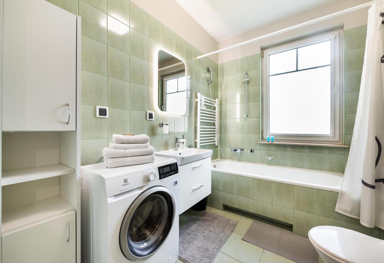 Ursus Pleasant Apartment Varşovia Exterior foto